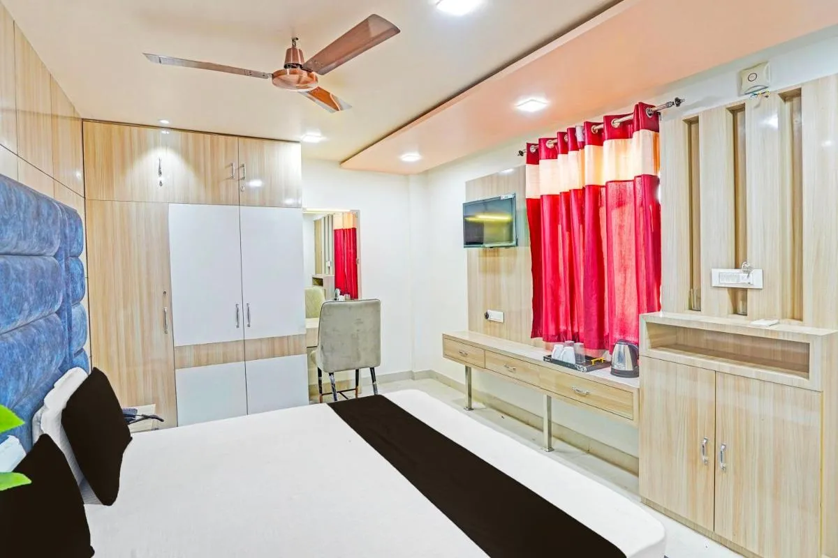 Image 1 of Hotel O The Kuber Hotel