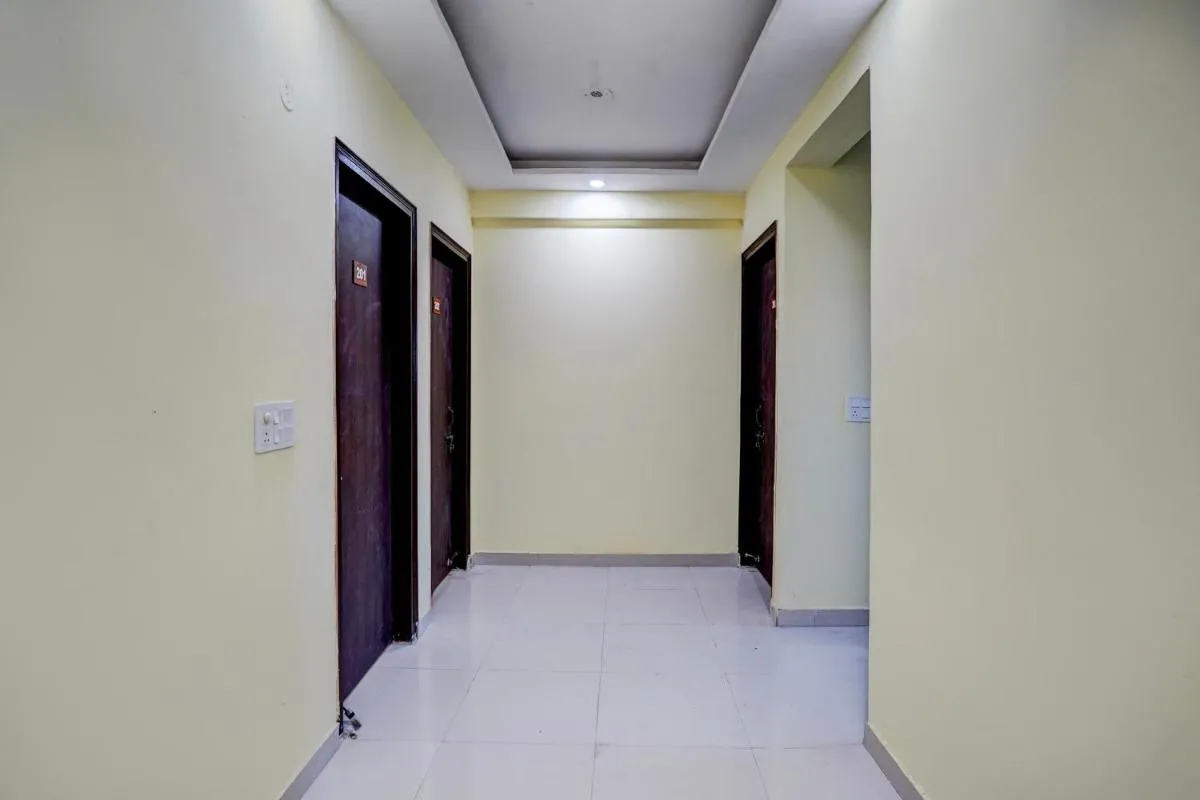Image 3 of Hotel O YUVRAJ RESIDENCY