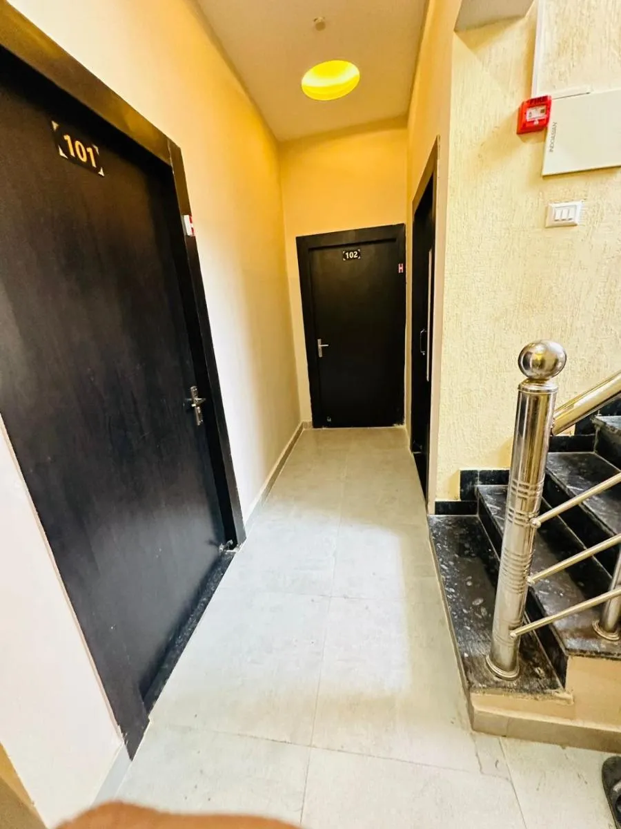 Image 5 of Hotel PSR Prem-Shobha Residency ! Varanasi – fully-Air-Conditioned hotel at prime location with off site Parking availability, near Kashi Vishwanath Temple, and Ganga ghat