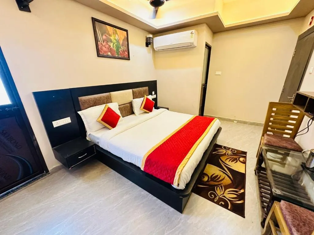 Image of Hotel PSR Prem-Shobha Residency ! Varanasi – fully-Air-Conditioned hotel at prime location with off site Parking availability, near Kashi Vishwanath Temple, and Ganga ghat