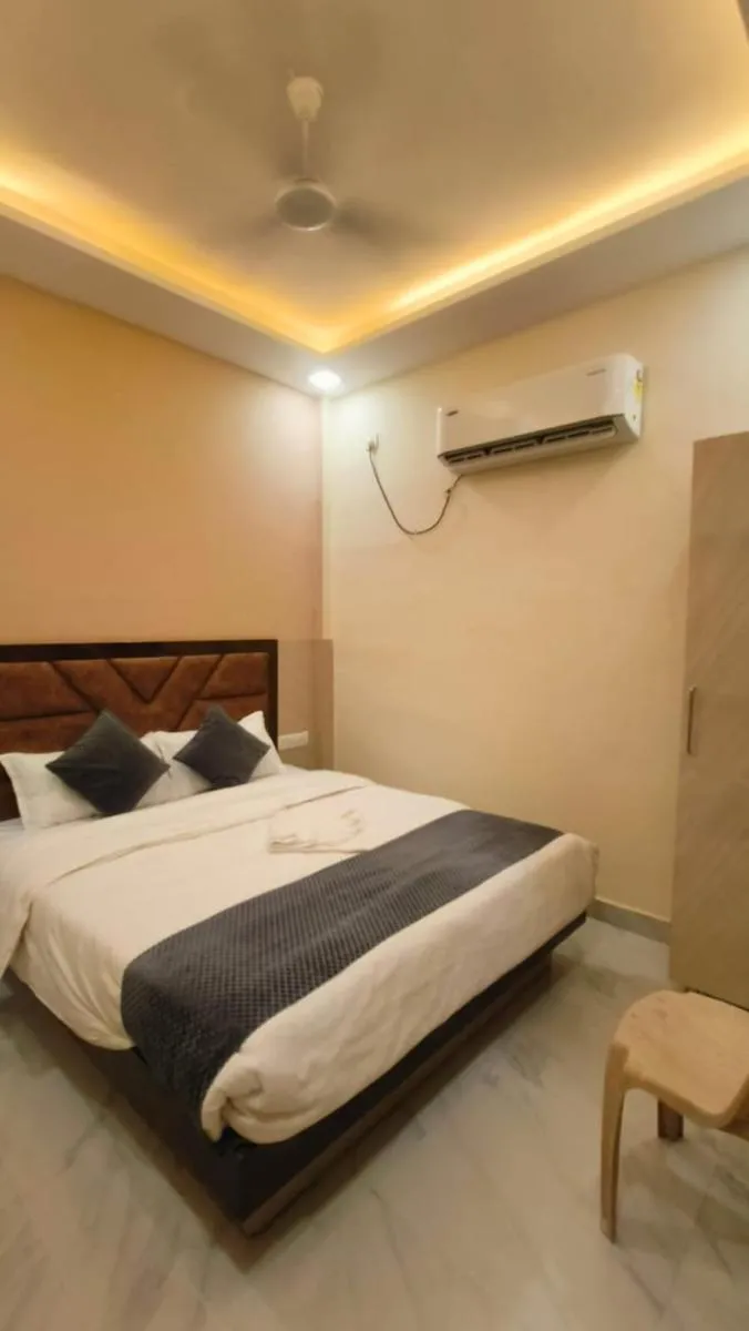 Image 1 of Hotel Prakash Residency Varanasi Near Kashi Vishwanath Temple 700m
