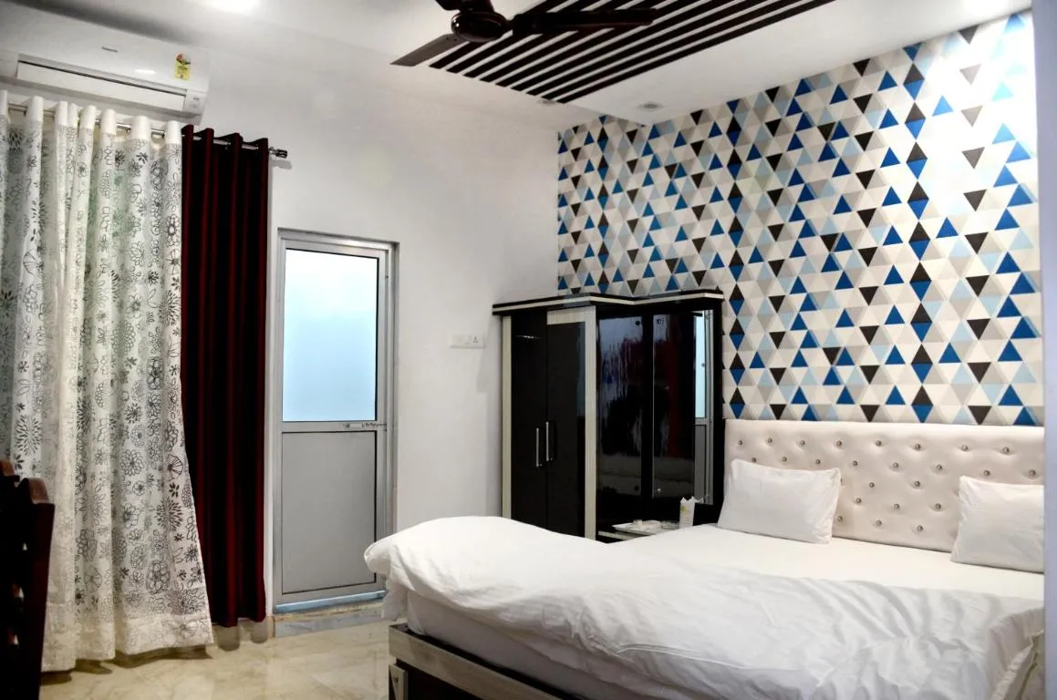 Image of Hotel Pratap Palace