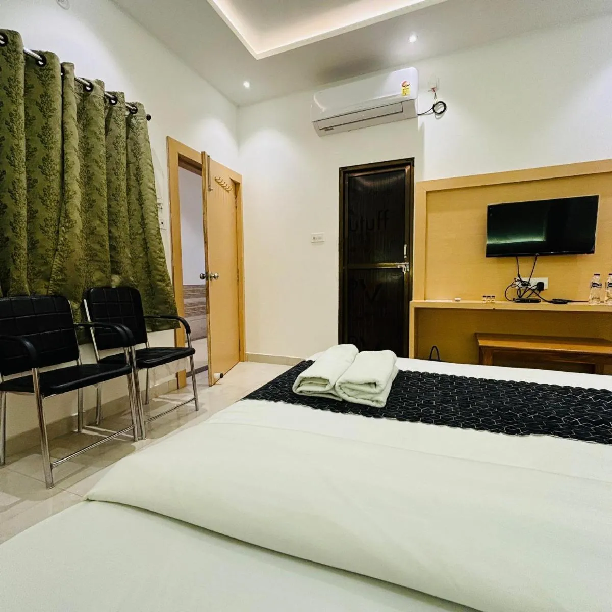 Image 3 of Hotel Ramay Palace 400 Meter from Ram Mandir Ayodhya