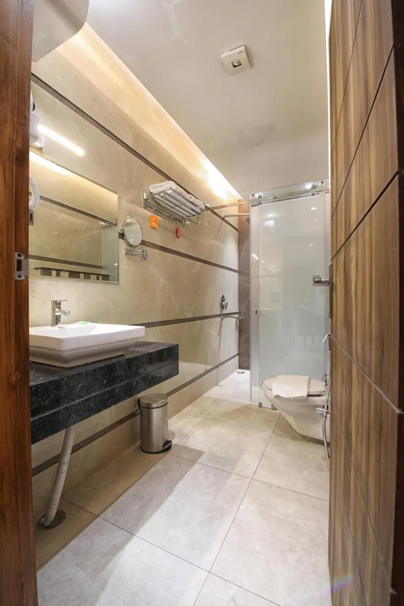 Image 3 of Hotel Royal 9