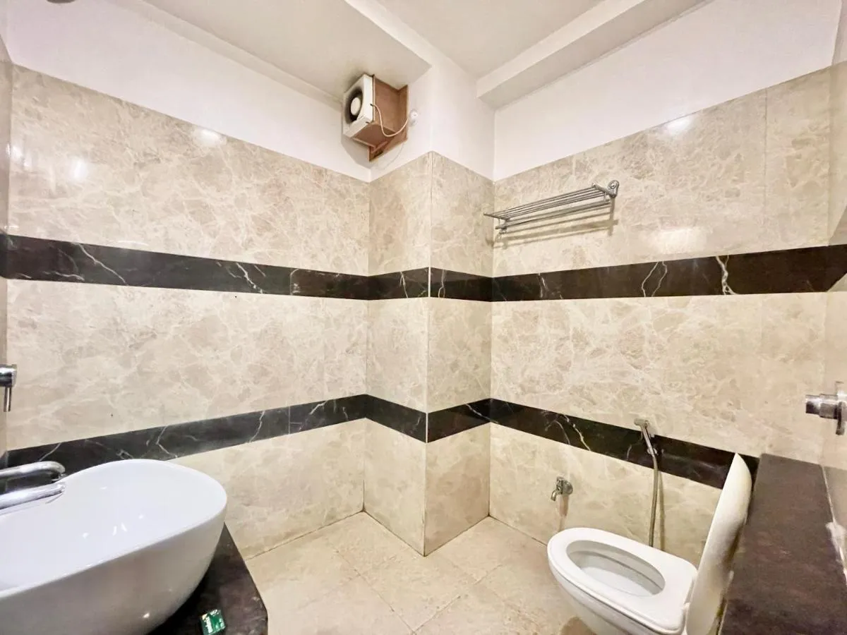 Image 6 of Hotel Rudraksh ! Varanasi ! होटल रुद्राक्ष – హోటల్ రుద్రాక్ష్ fully-Air-Conditioned hotel at prime location with Parking availability, near Kashi Vishwanath Temple, and Ganga ghat 3