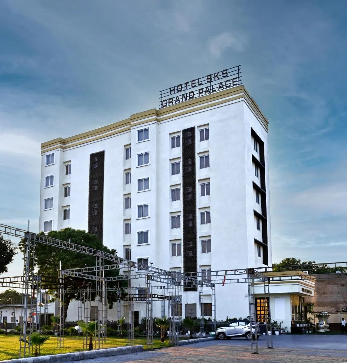 Image 5 of Hotel SKS Grand Palace-Vrindāvan
