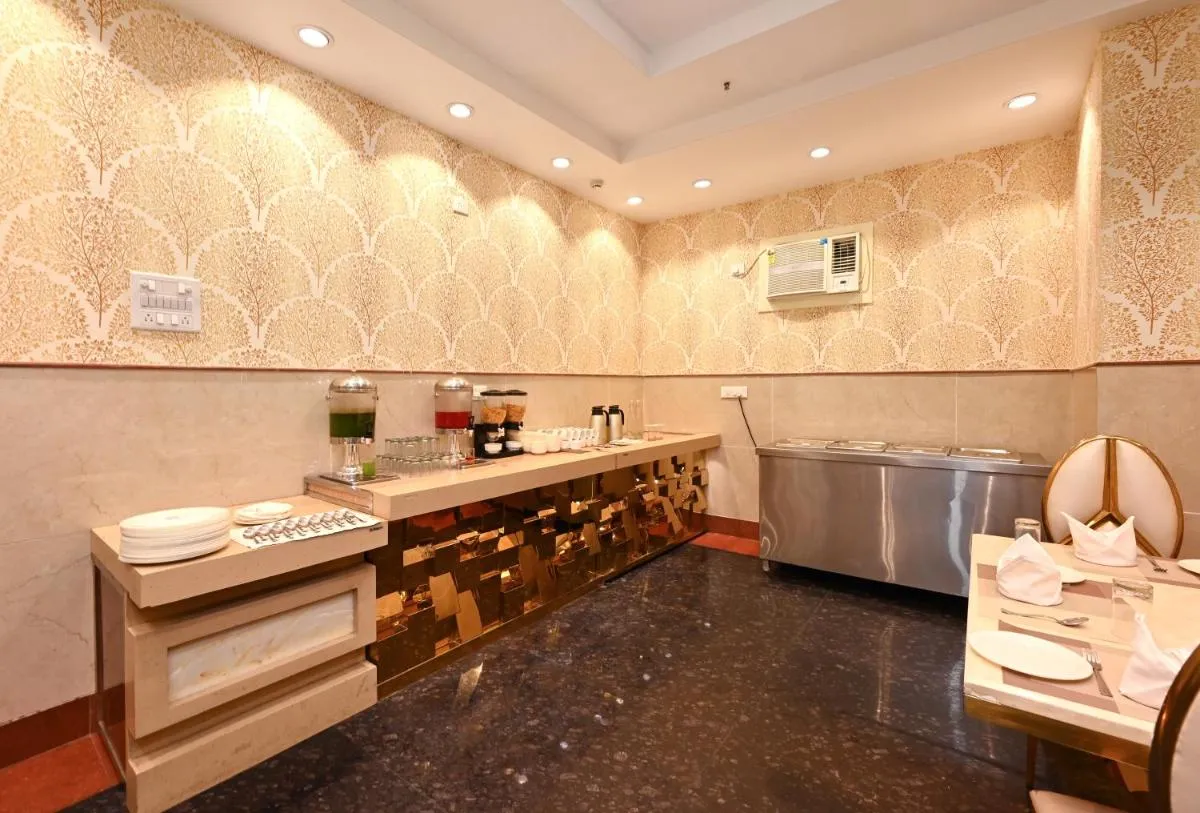 Image 2 of Hotel SKS Grand Palace-Vrindāvan