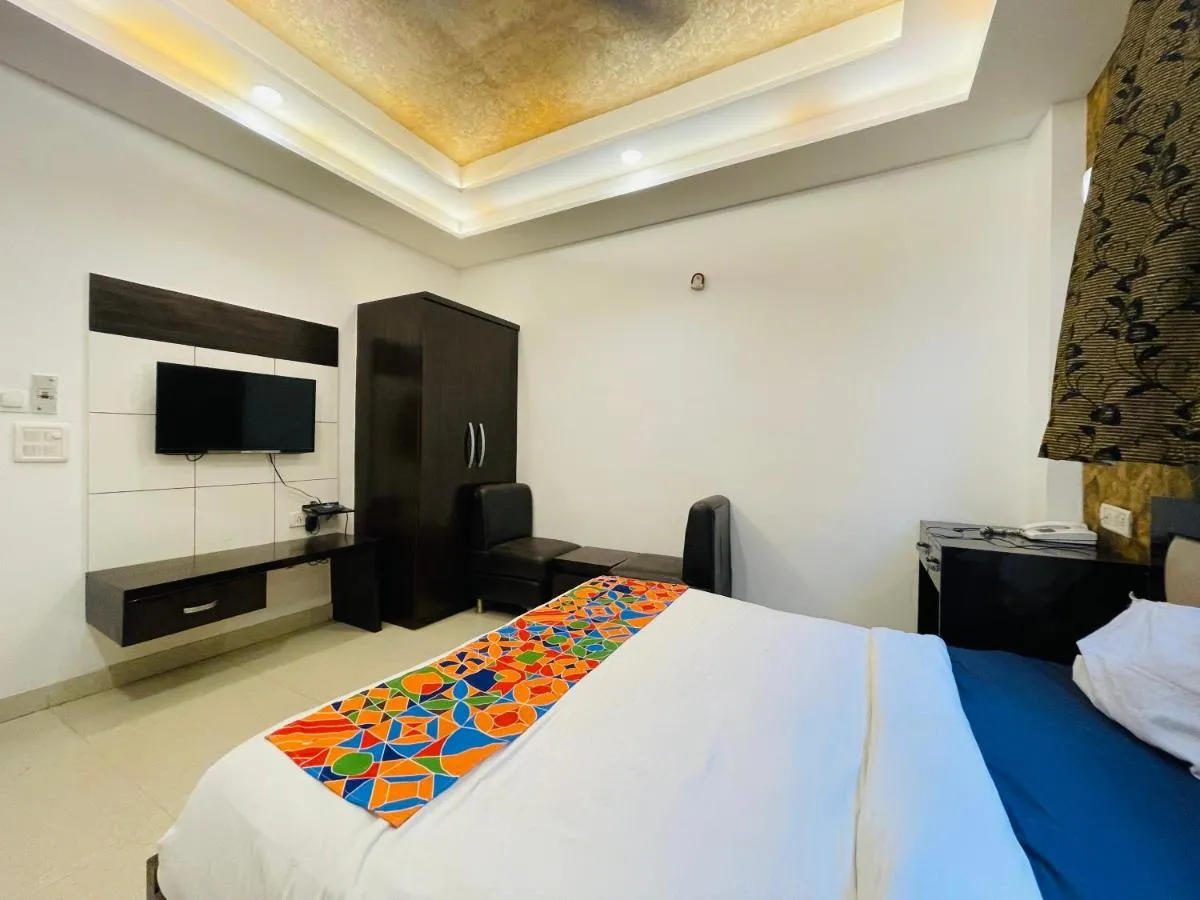 Image 1 of Hotel Samovar premium