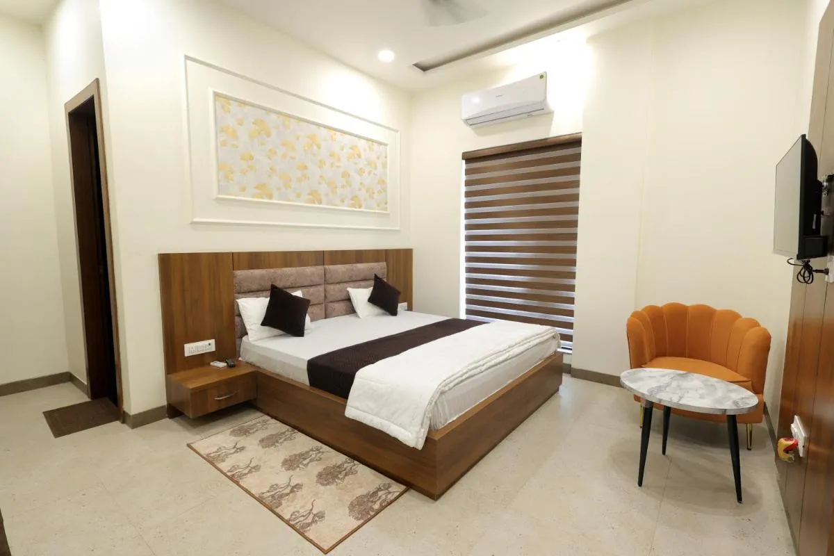 Image 1 of Hotel Shrinath Palace
