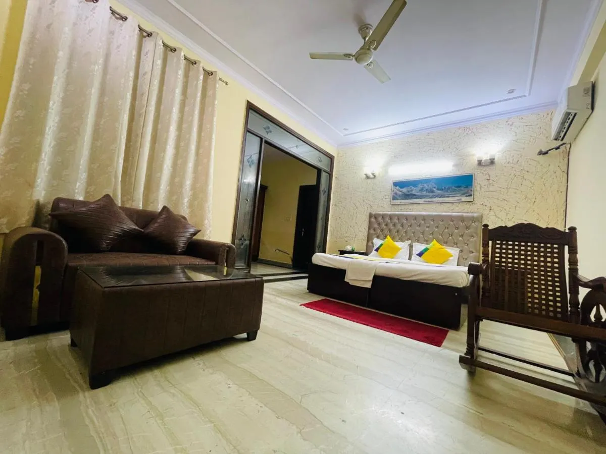 Image 3 of Hotel Sunrise,Noida