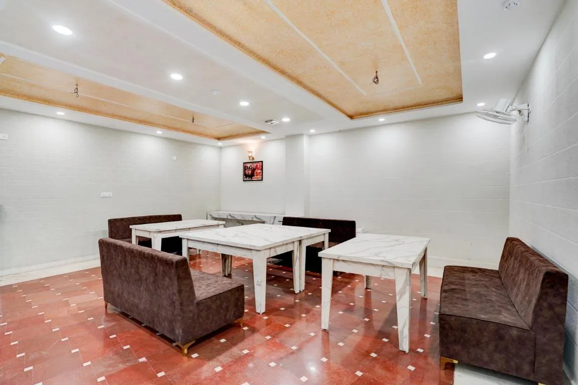 Image of Hotel Taj Holiday