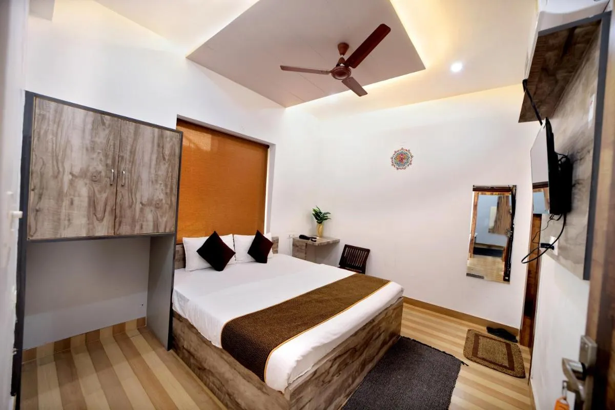Image 6 of Hotel Taj Niwas