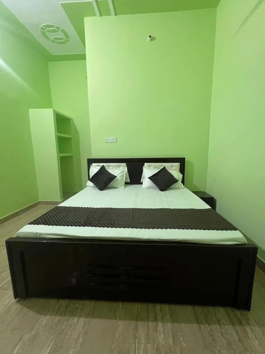 Image 1 of Hotel VIJAY PALACE
