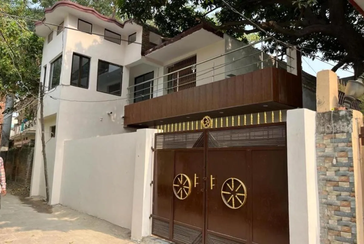 Image 2 of Hotel Varanasi Paradise – Best Seller – Parking facilities
