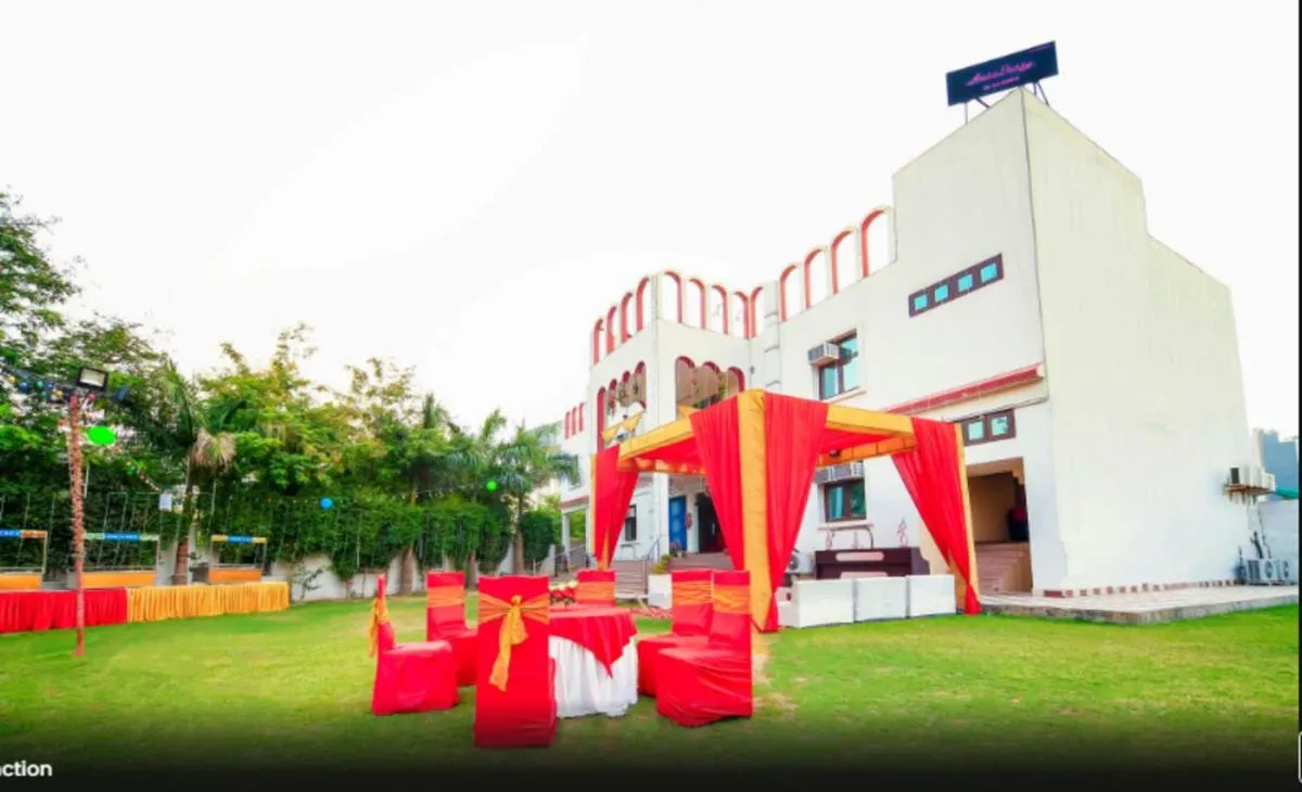 Image 2 of Hotel White Garden – Sec 132