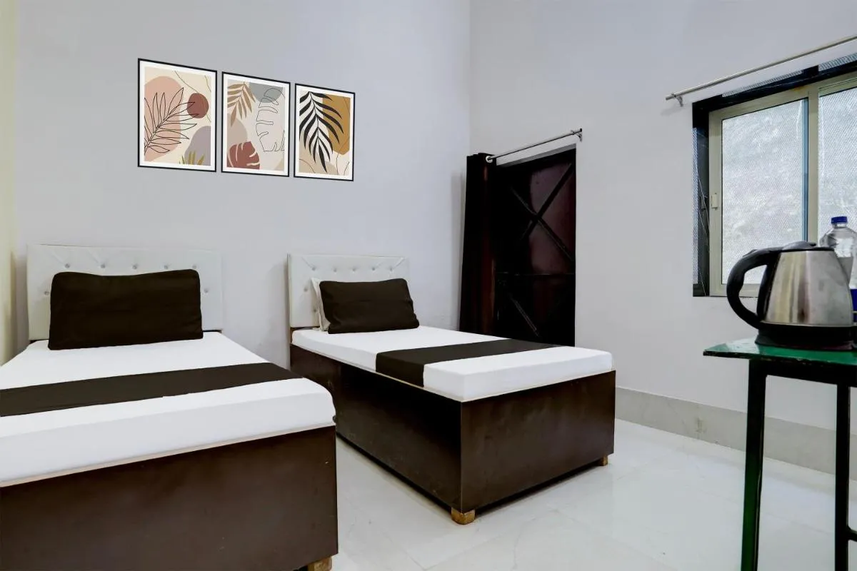 Image 3 of Indian Hotel