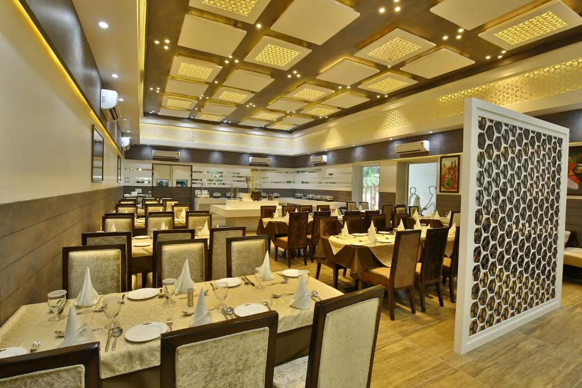 Image 3 of Jhansi Hotel