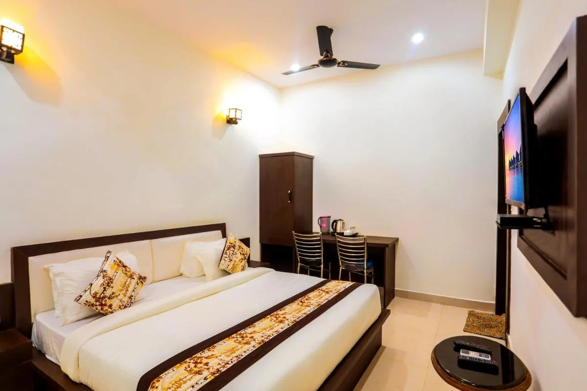 Image 2 of Kamla Palace – Near BY Taj Mahal