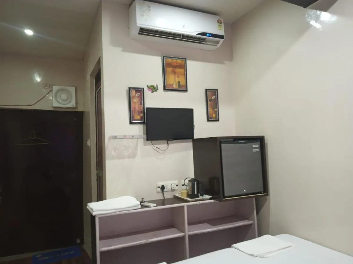 Image 1 of Kanha Paying Guest House