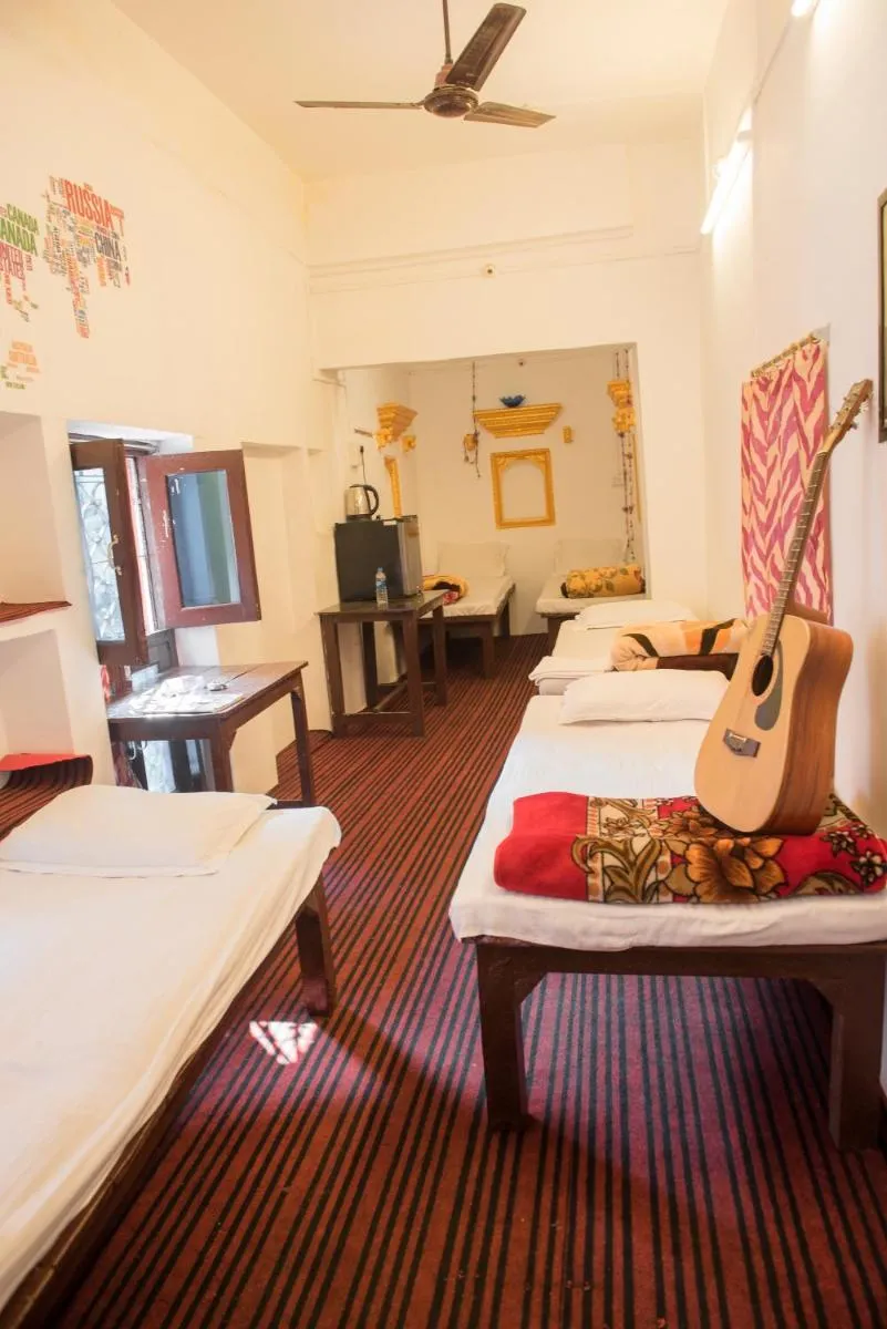Image 3 of Kanha Paying Guest House