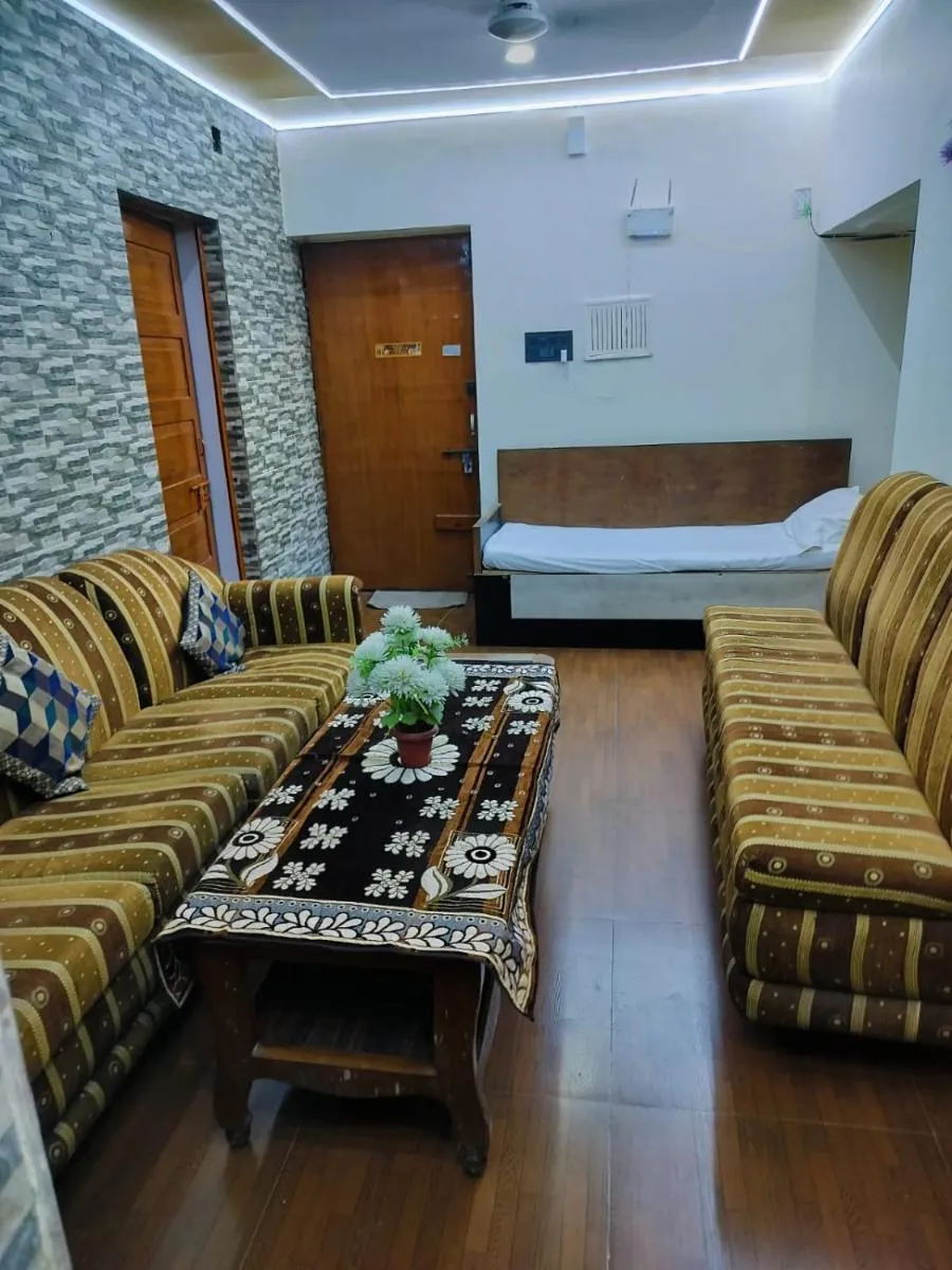 Image 4 of Kiara Home stays