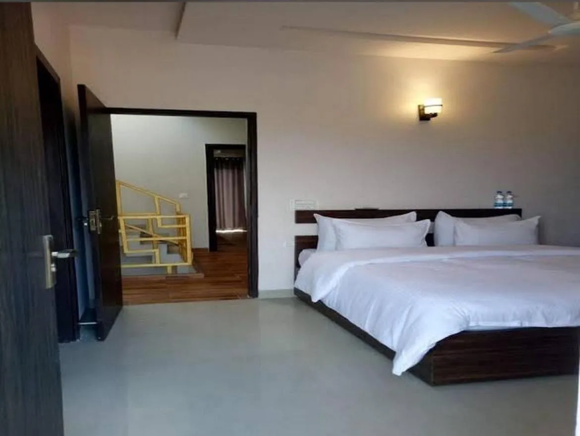 Image 5 of Krishna Radha Rani luxury apartment