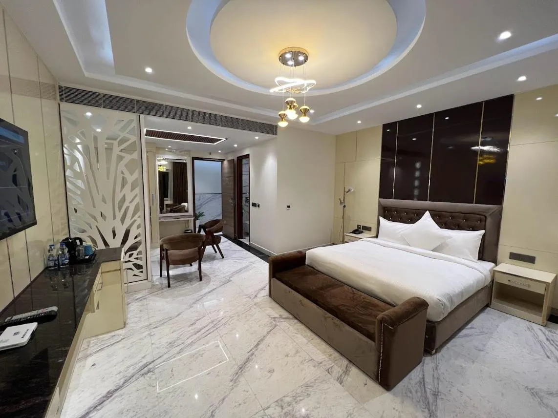 Image 3 of Lime Tree Hotel and Banquet Greater Noida