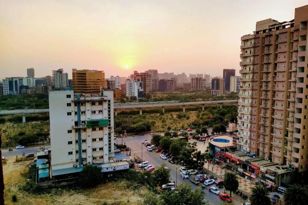 Image 6 of Luxurious Entire Suites/Studio Apt nearDelhi Noida