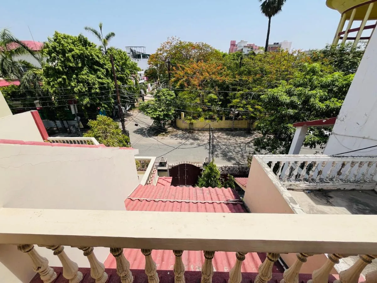 Image 1 of Luxury Stay