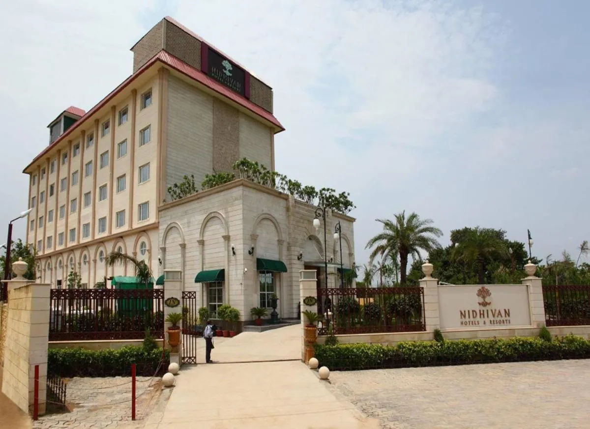 Image 5 of Nidhivan Sarovar Portico Vrindavan
