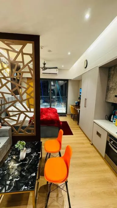 Image 3 of Nomad Homes Live, Love, Lounge