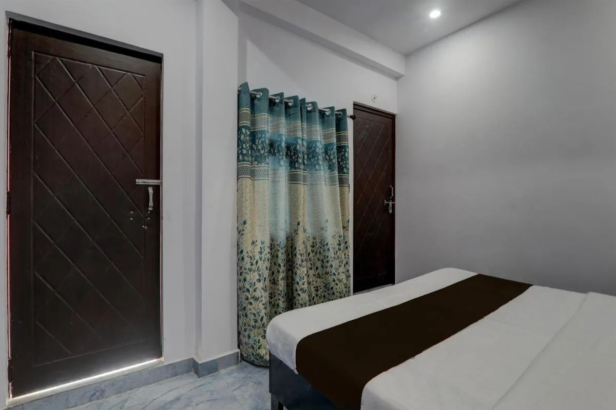 Image 5 of OYO Flagship HOTEL2 FLY INN