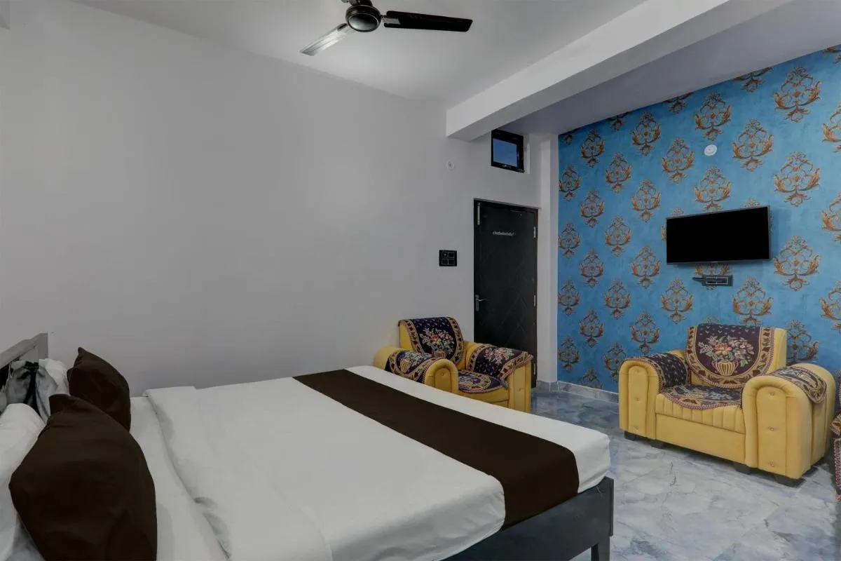 Image 2 of OYO Flagship HOTEL2 FLY INN