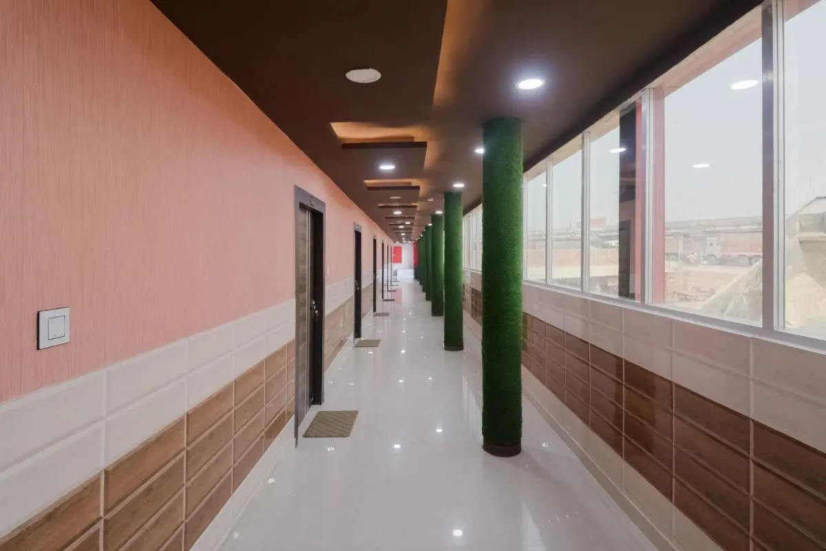 Image 2 of OYO R C Grand