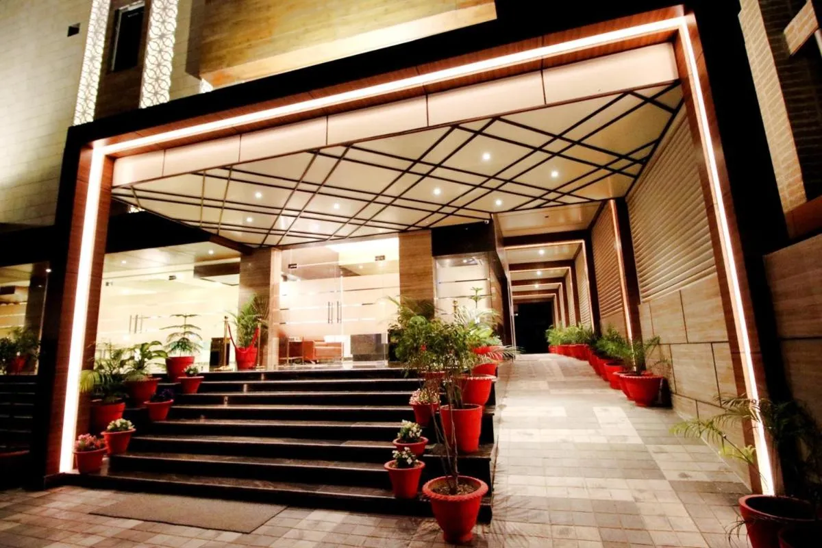Image 5 of Pinnacle by Click Hotels, Lucknow