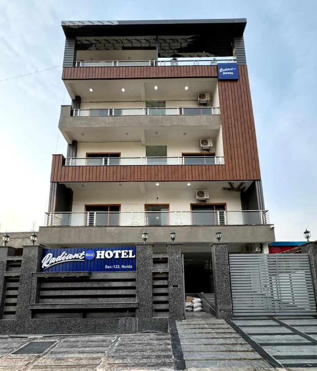 Image 3 of Radiant Blu Hotel