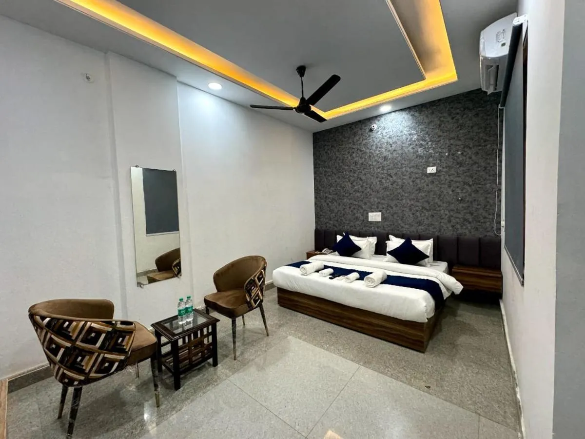 Image 5 of Radiant Blu Hotel