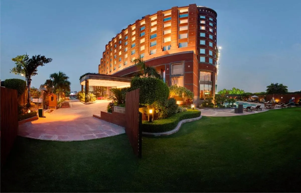 Image 2 of Radisson Blu MBD Hotel Noida