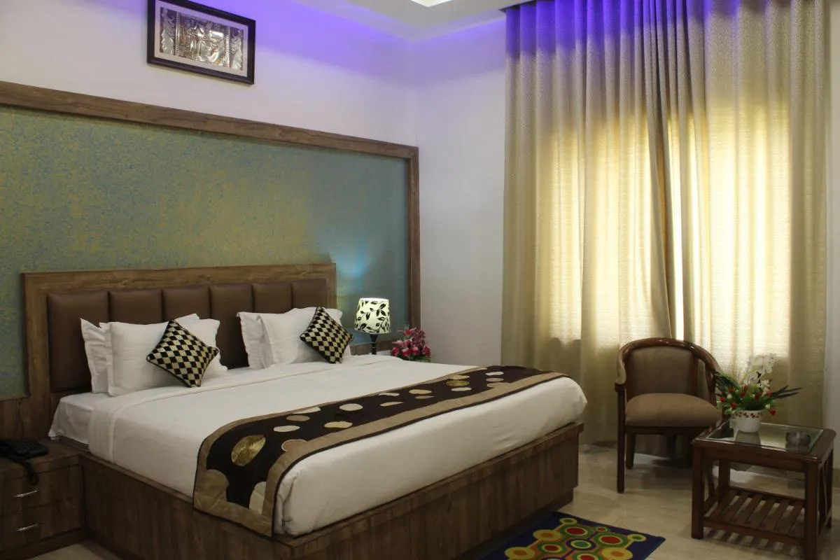 Image 1 of Regal Hotel and restaurant