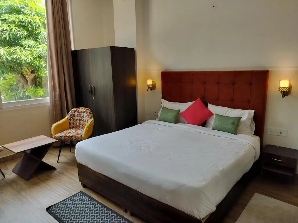 Image of Saffron Inn