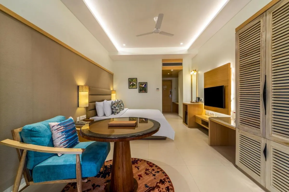 Image 5 of Shyama Sarovar Portico