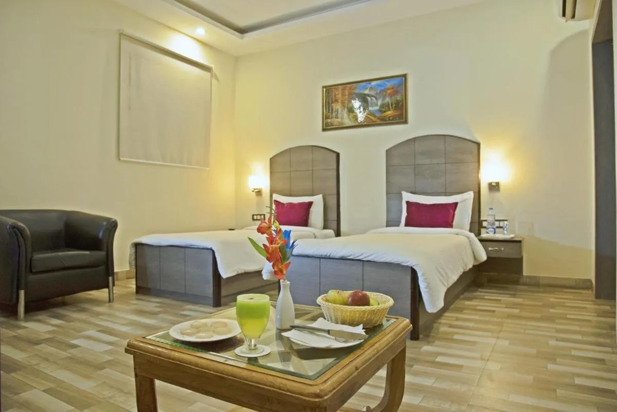 Image 1 of Spring Sky Mughalsarai By ShriGo Hotels