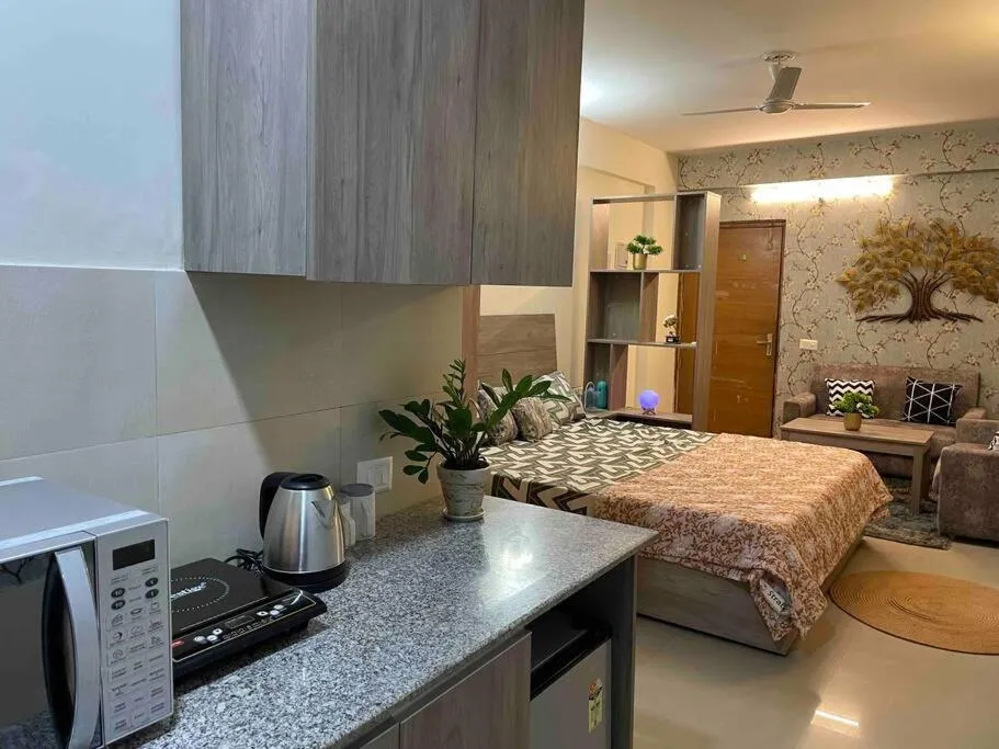 Image 1 of Studio apartment in Ghaziabad