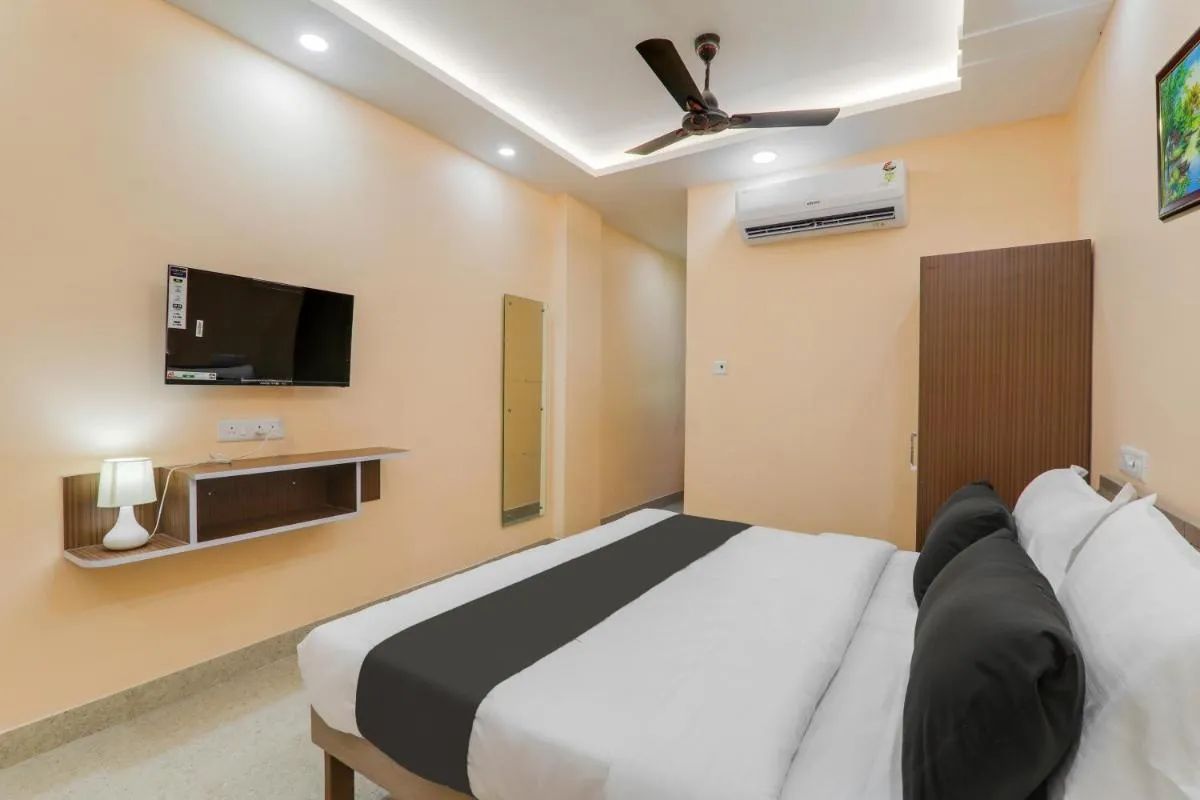 Image 3 of Super Collection O Hotel Happy Times