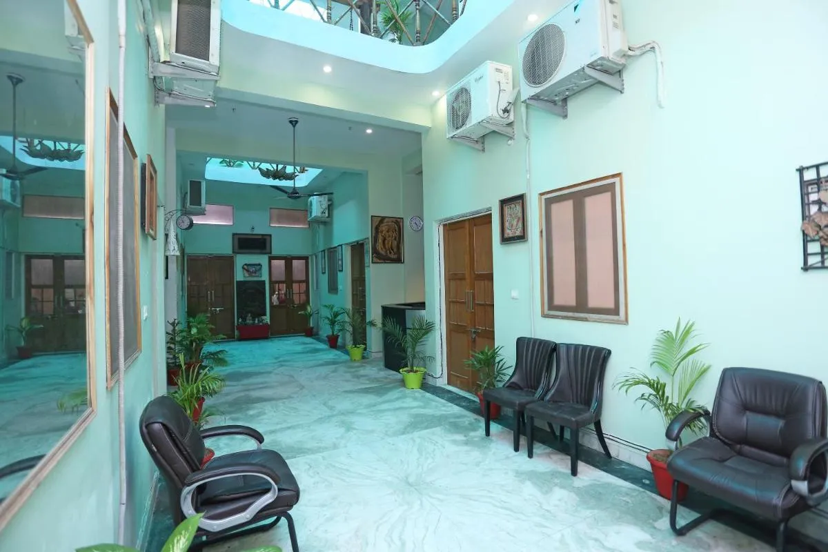 Image 2 of Super Collection-O Sara Grand Near Ram Manohar Lohia hospital