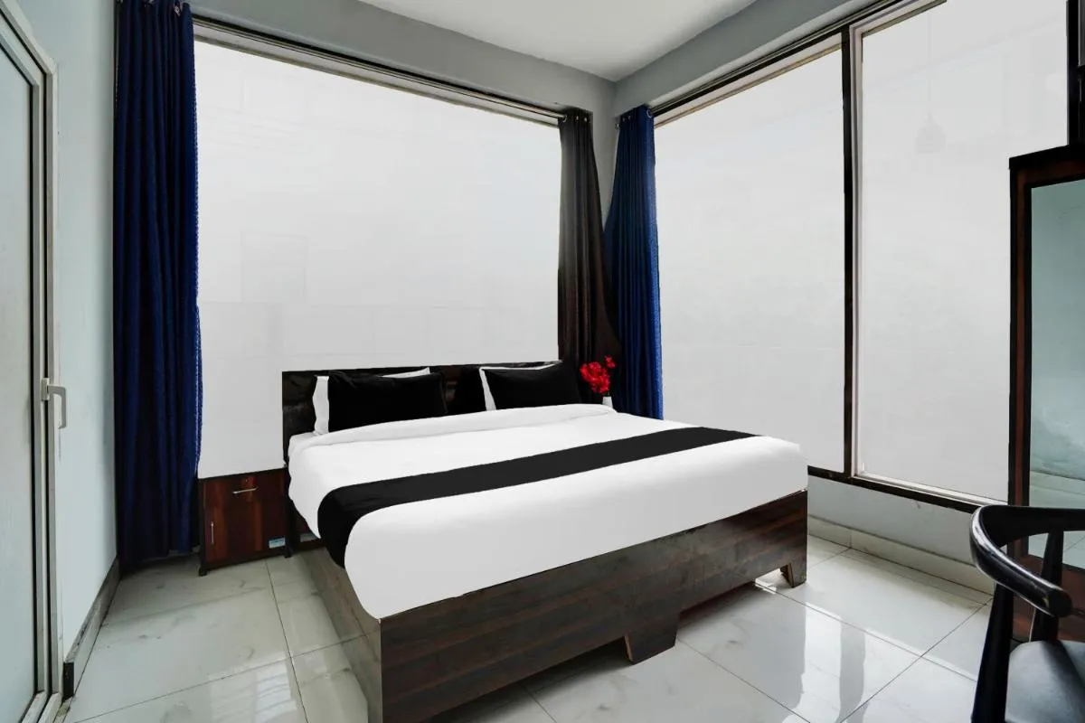 Image 6 of Super Collection O Sector 122 Noida formerly Mount Olympus