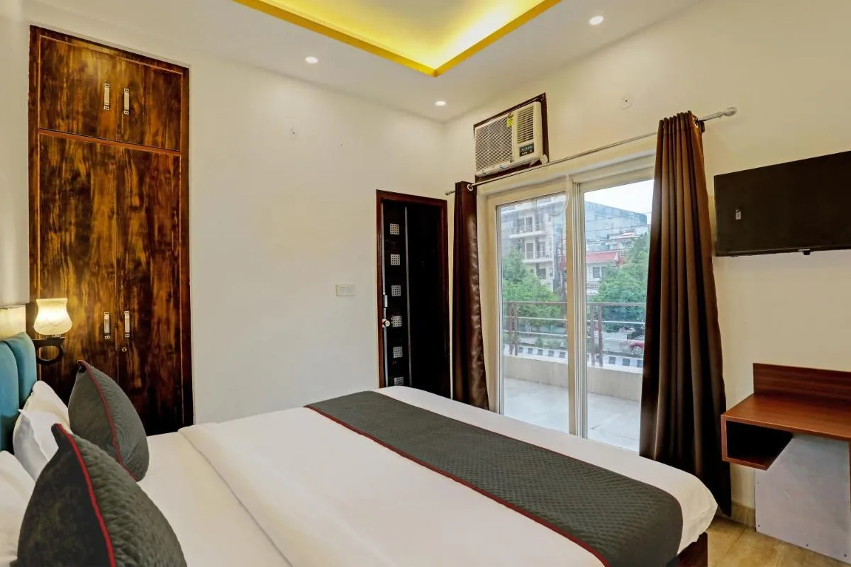 Image 3 of Super Collection O Sector 55 Noida Near Noida Stadium