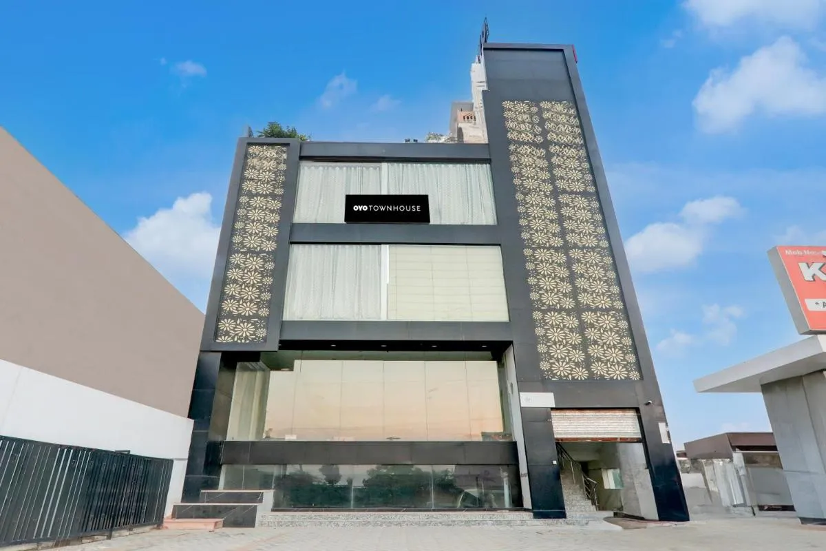 Image 1 of Super Hotel O Banthara near Airport