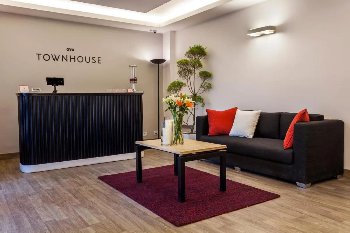 Image 5 of Super Townhouse 004 Sector 51 Noida Near ISKCON Temple Noida