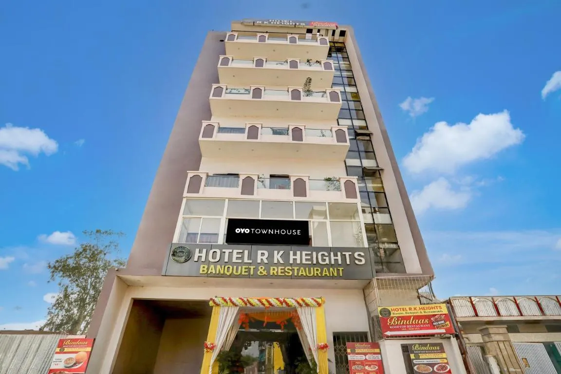 Image of Super Townhouse Hyderabad Gate IIT BHU formerly RK Heights